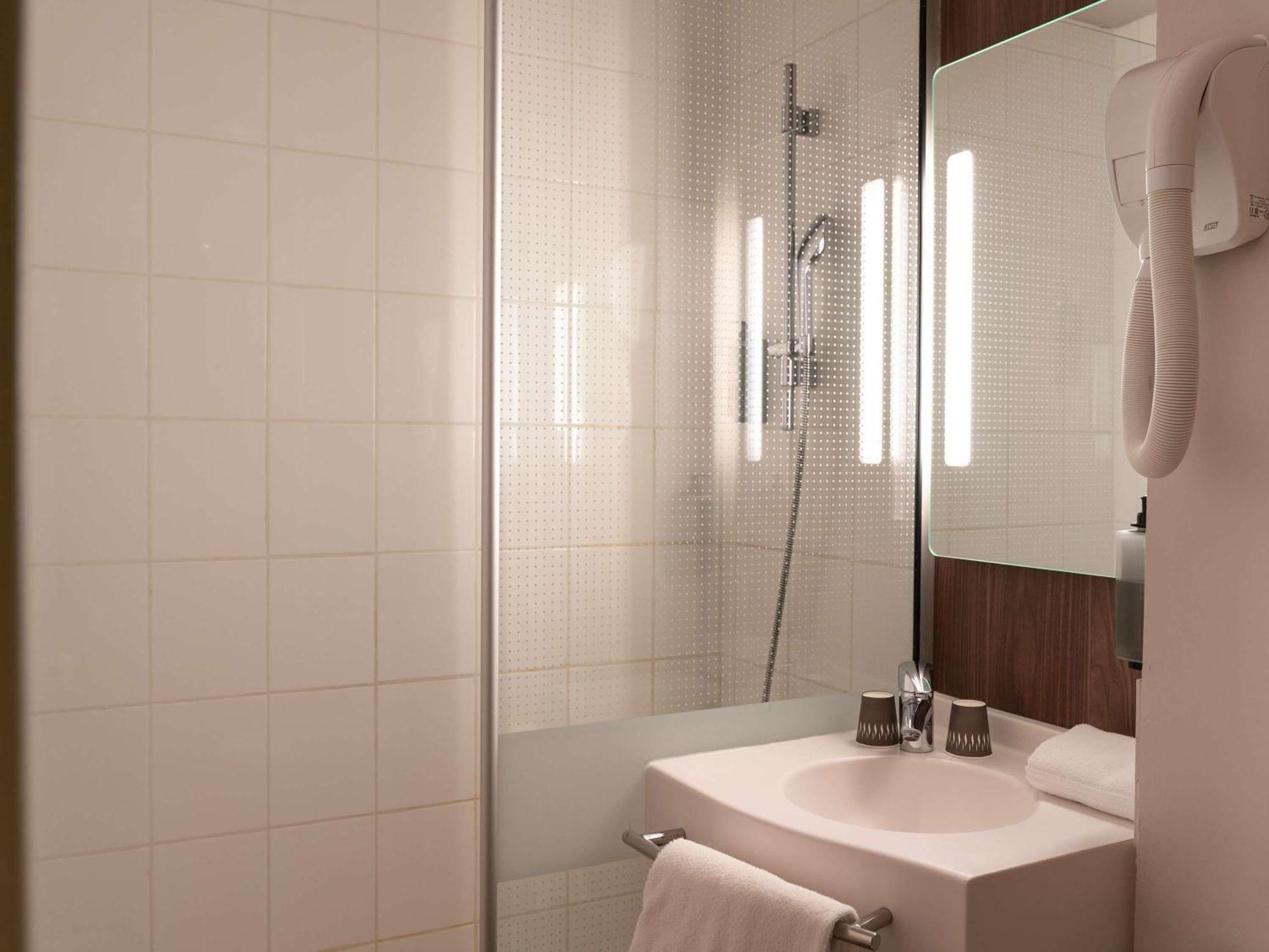 Ibis Styles Rouen Parc Expos Zenith Hotel Saint-Étienne-du-Rouvray Екстериор снимка